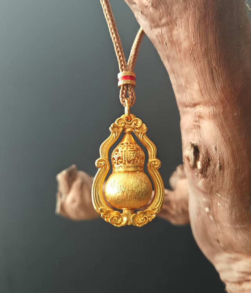 Spinning Gourd Pendant